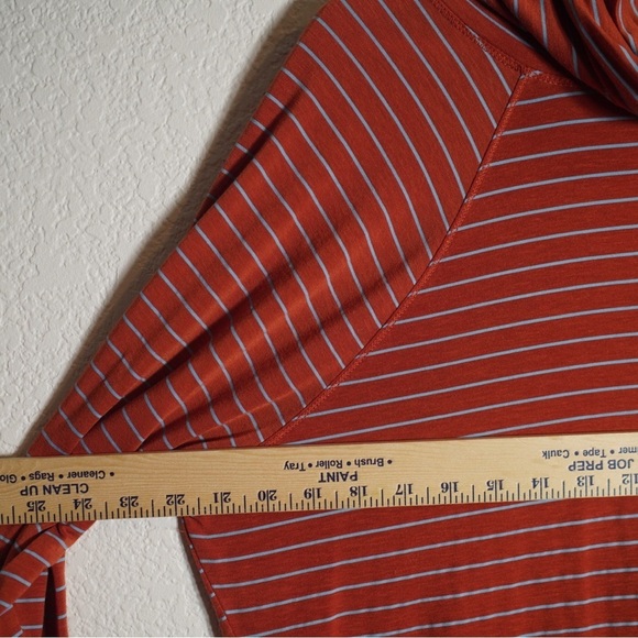 Prana Women's Sol Protect Gingerbread Stripe Turtleneck size Medium - Picture 13 of 13